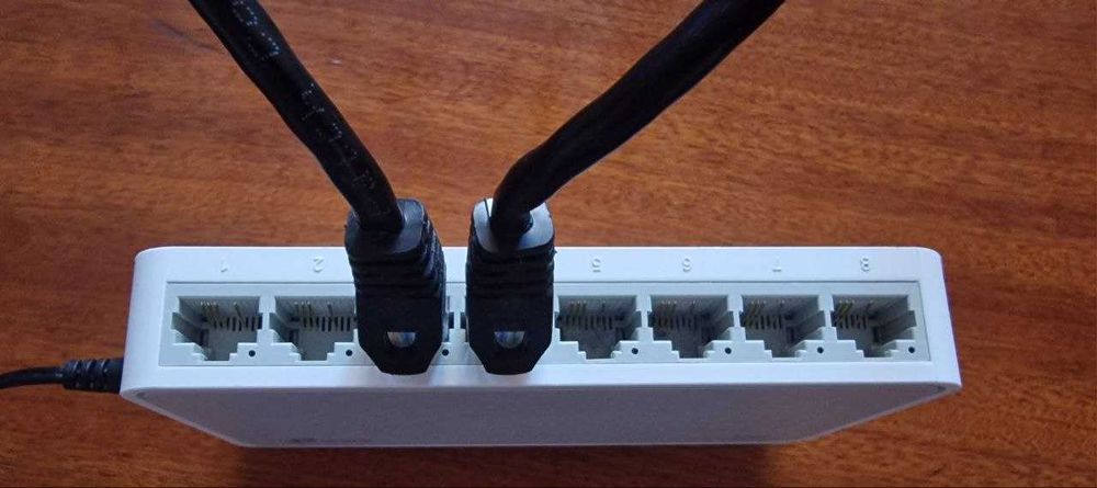 Комутатор TP-Link TL-SF1008D