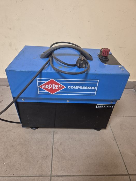 Kompresor bezolejowy Airpress LMO 5-210 SILENT
