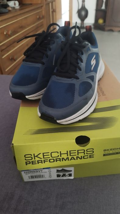Tênis corrida tamanho 40 skechers
