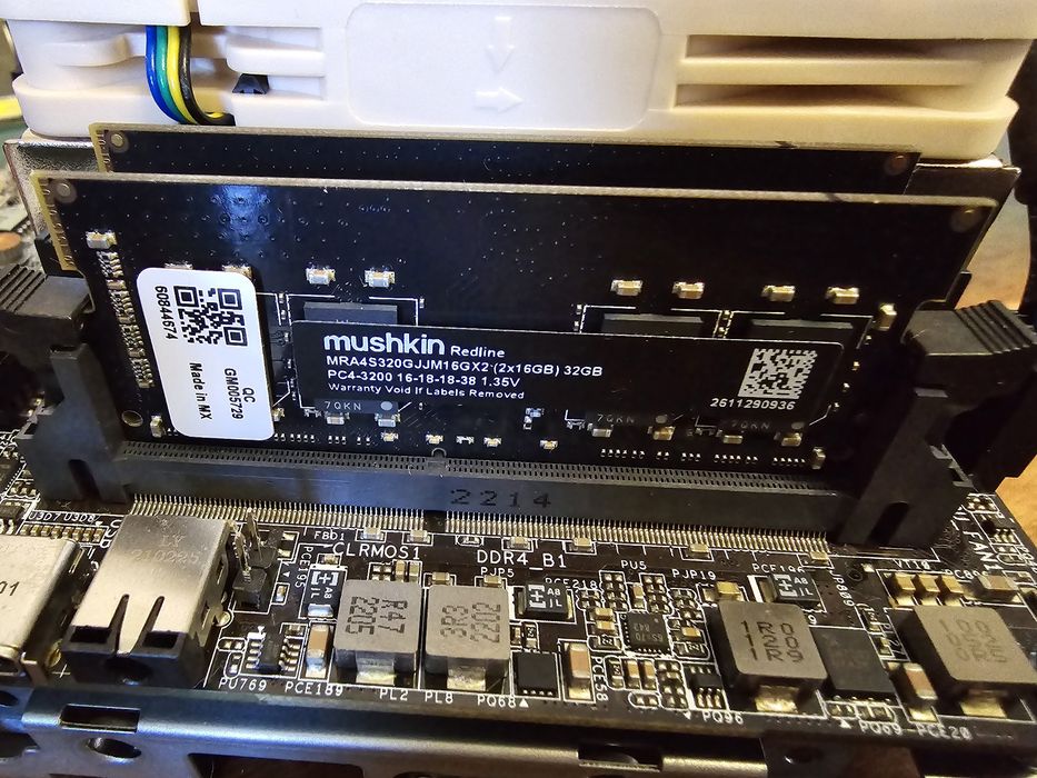 Міні комп'ютер Asrock DeskMini B660 (i5-12400 /2x16GB DDR4/ SSD 512GB)