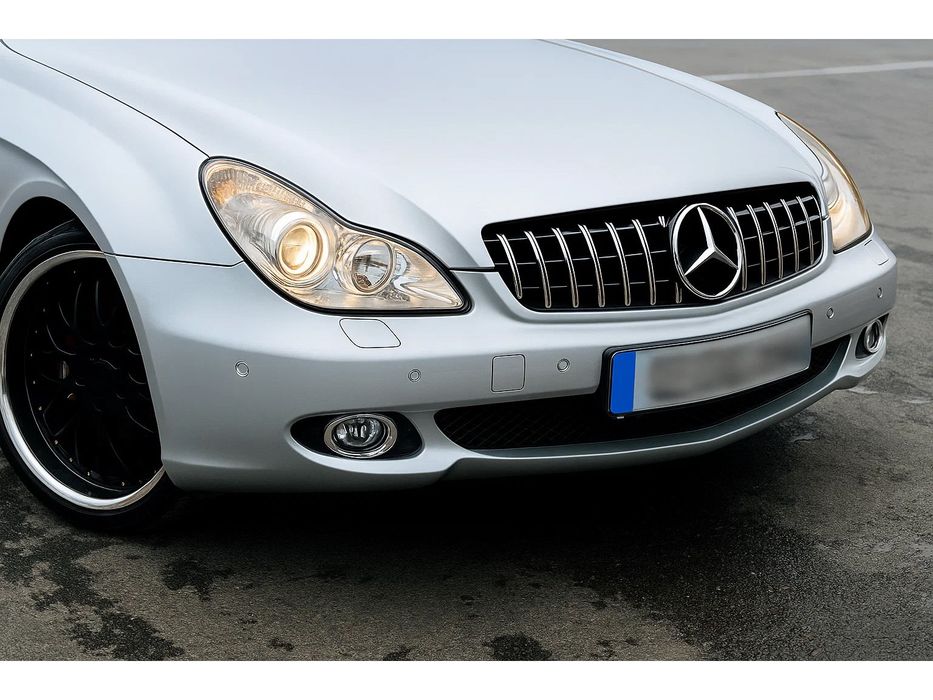 Mercedees CLS W219 Передняя тюнинг решетка AMG GT