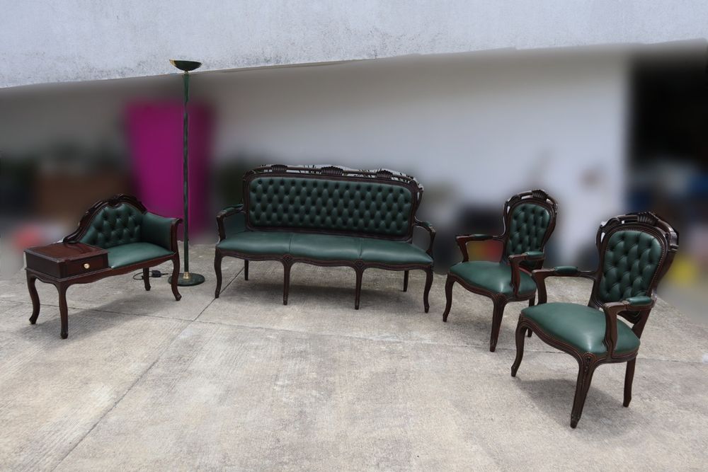 Conjunto Mobiliário de Sala Clássico Estilo D. João V / Luís XV (Pele Verde)