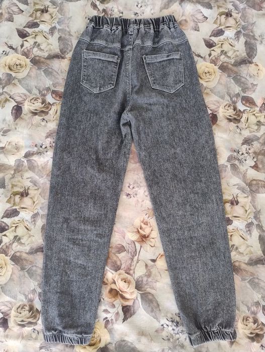 Зручні джинси на різинці