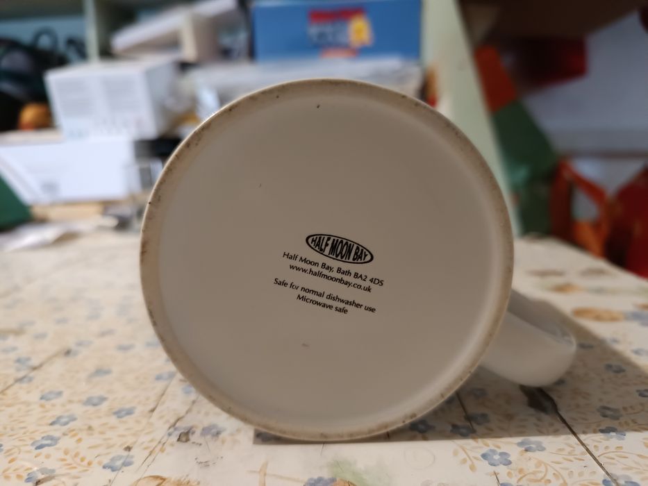 Vende caneca da Inglaterra bom estado