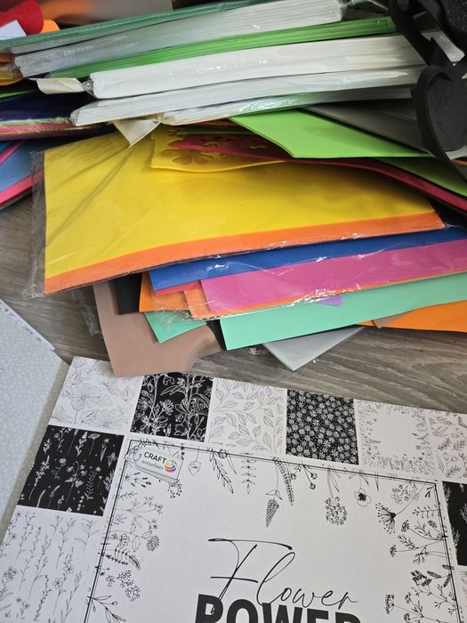 Filc, pianka, papier ozdobny wyprzedaż