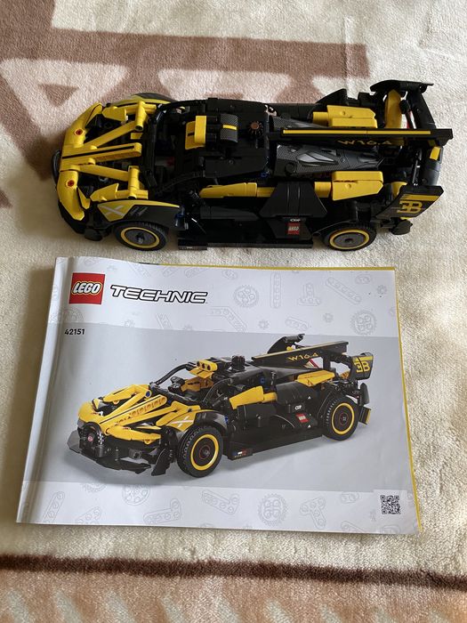 LEGO Bugatti Bolide 9+