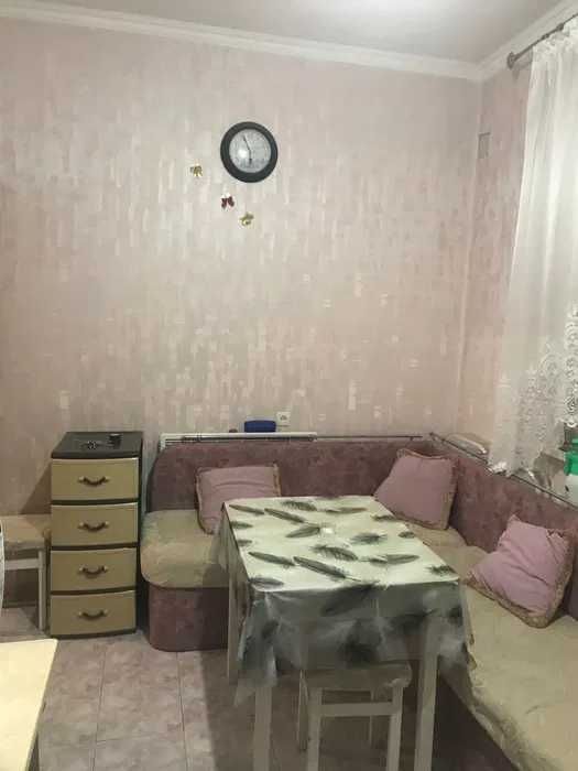 (13) Продам капітальний 2-поверховий будинок