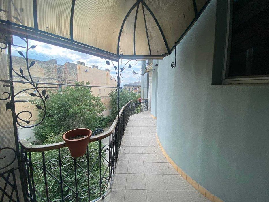 Австрійський люкс, трикімнатна квартира вул. Мазепи