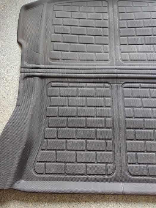 Коврик багажника Тесла Модел 3 Tesla Model 3