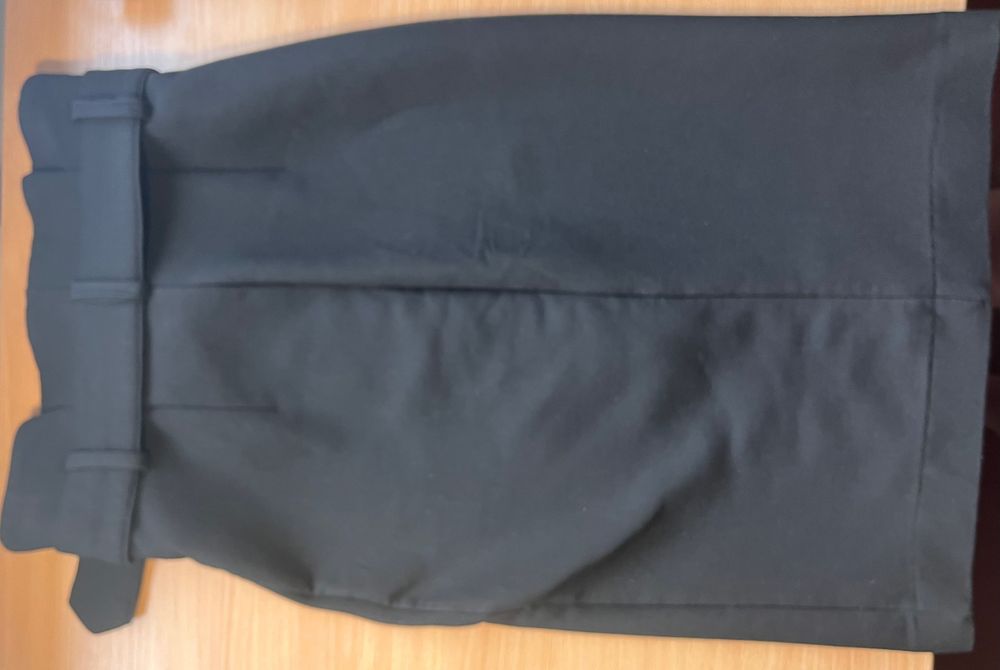 Спідниця олівець з поясом.