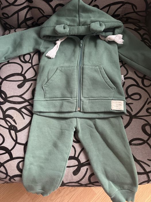 Продам детский спортивный костюм