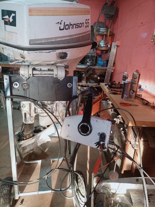 Silnik zaburtowy Johnson 55 KW