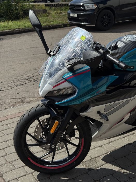 Мотоцикл CFMOTO 250SR LITE