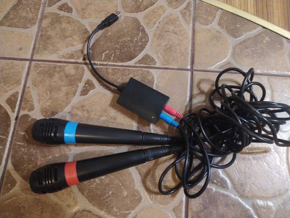 Zestaw gra na SONY PS3 " Mistrzowska impreza ", 2 mikrofony, kabel USB