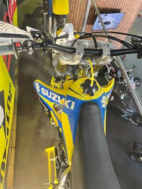 Suzuki RM 125 2 tempos ano 2000