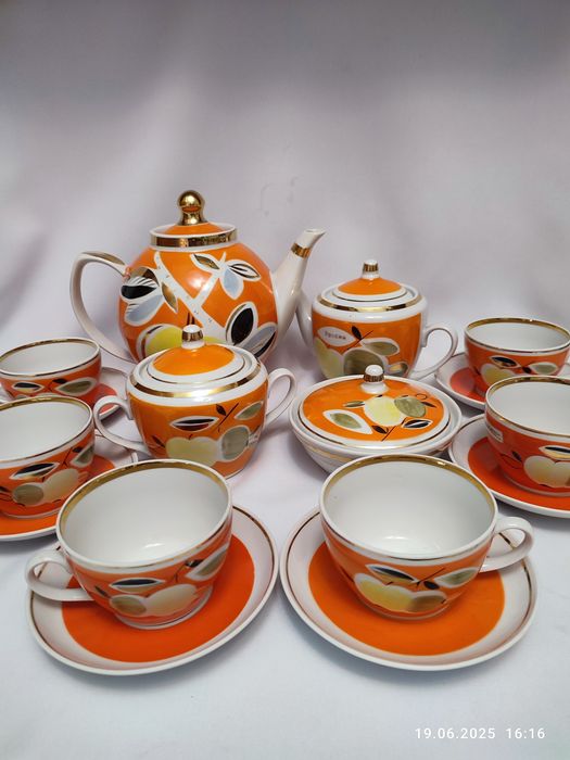 Чайный сервиз "Золотое яблоко" Полонное. "Лилия" Коростень. СССР ретро