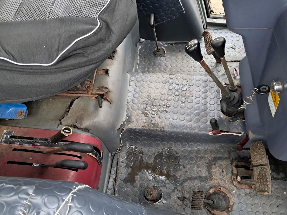 Трактор 80к.с 2008р.в 2400мотогодин 4750куб.см дизель маса 2960кг Торг