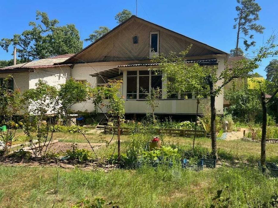 Продаж частини будинку 98м². 3 кімнати. 13 соток. Гараж. 2 входи. ID:606