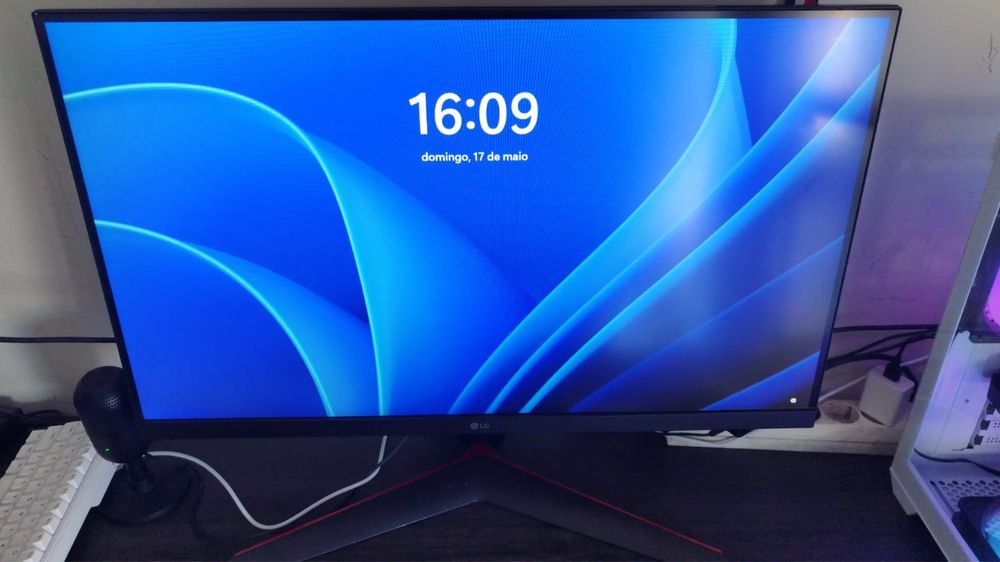 Vende monitor gaming 144hz