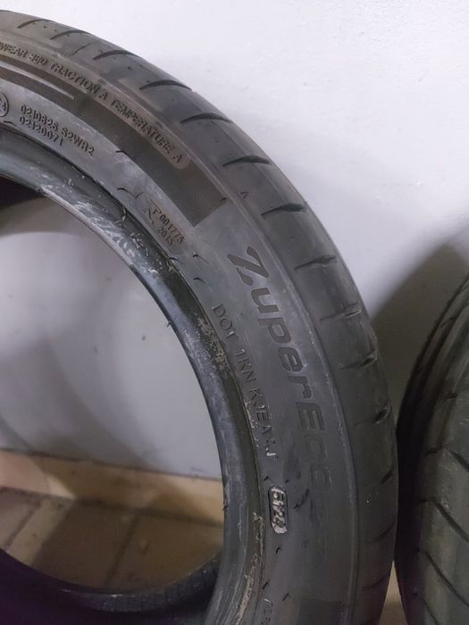 Pneus 215/45R16 semi novos