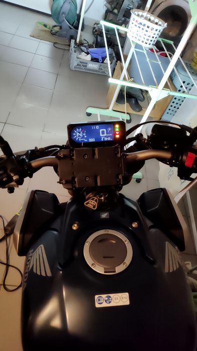 Honda Cb650r c/extras