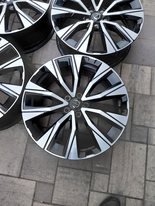 Felgi Volvo XC60 XC40 V90 Cross Country  19 cali