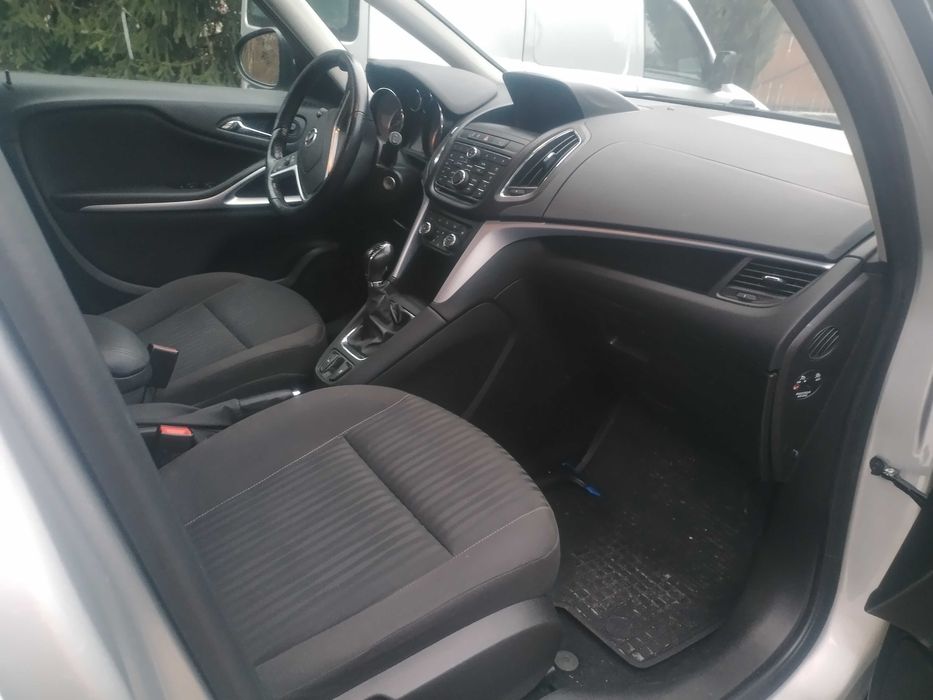 Opel Zafira c tourer 1.4 turbo 7 osobowy