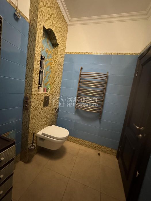 Сдається в оренду  2-кім кв 85 кВ.