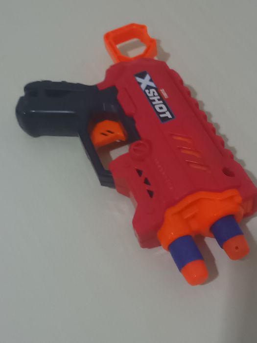 lançador X-Shot Micro 2.0 da ZURU.