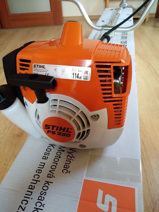 Kosa stihl Fs250 moc 2.2km