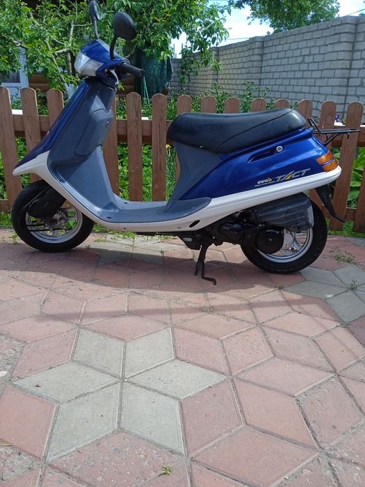 Honda Tact 24 stand up