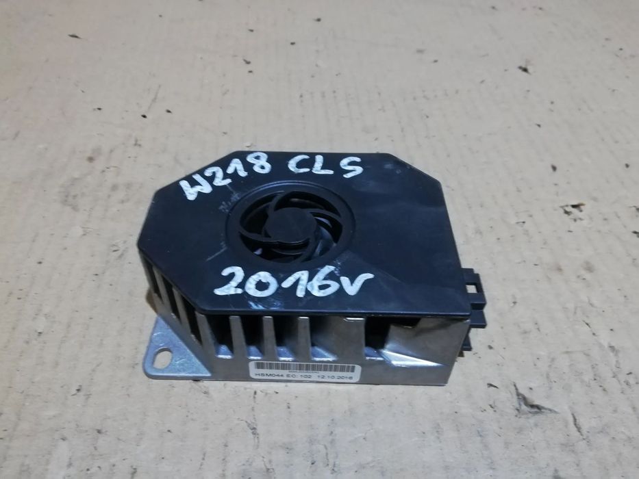 MERCEDES CLS W218 C218 LIFT WENTYLATOR WZMACNIACZA A2188201100