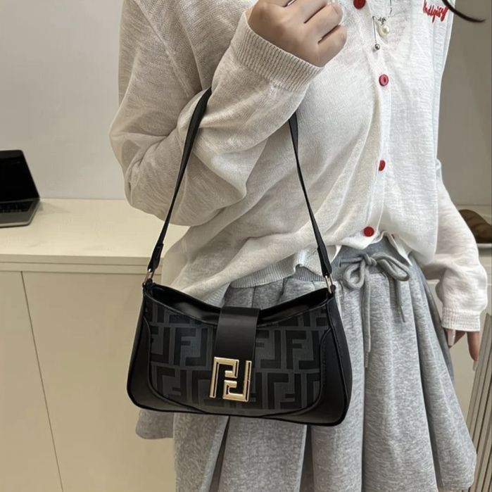 Жіноча стильна сумка