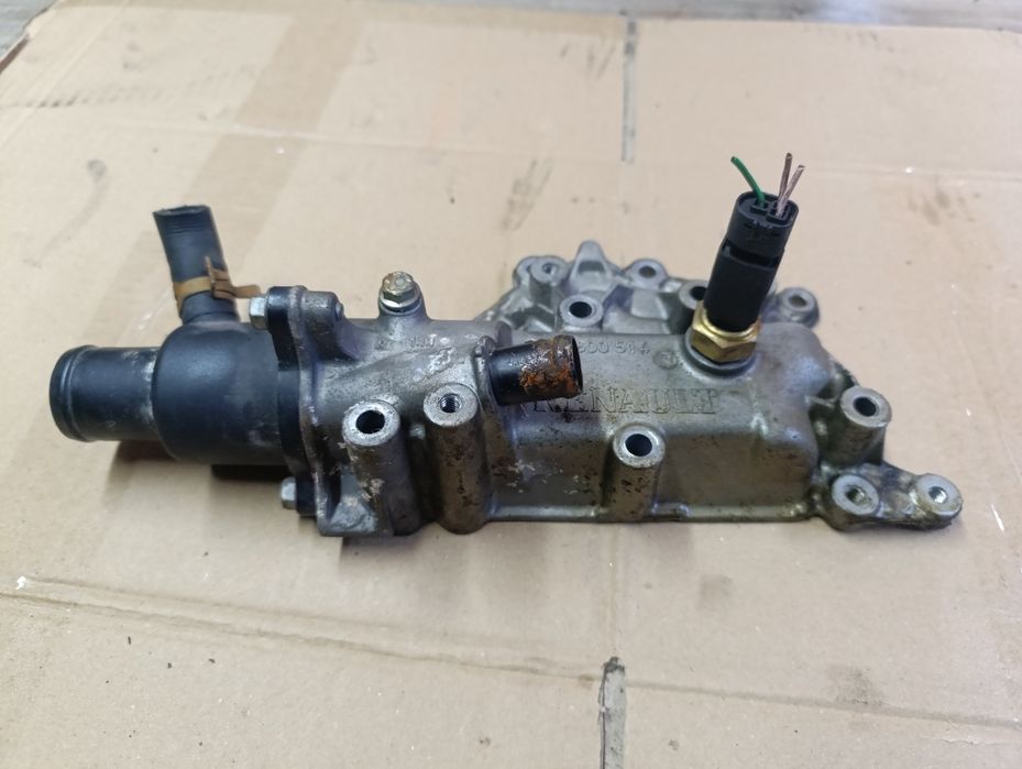 Корпус термостат 1.4 1.6 1.8 2.0 Renault Scenic Megane Kangoo Daster