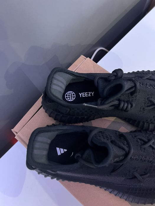 Yezzy 350 v2 czarne