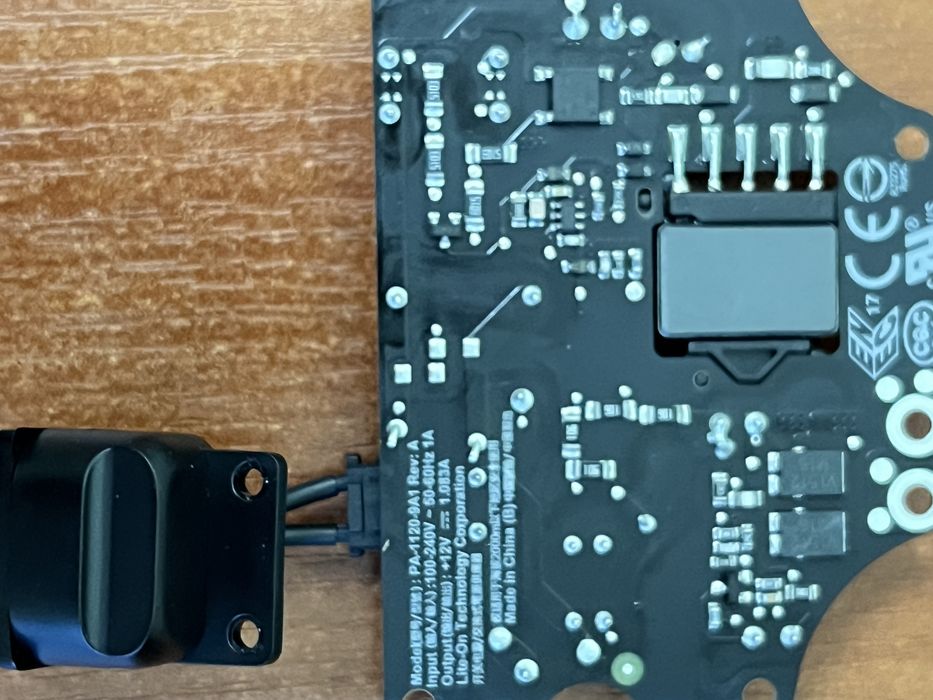 Блок живленн apple tv 4k