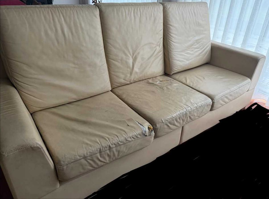 Conjunto de 2 sofás em pele