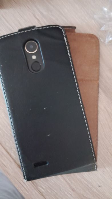Czarny Telefon LG K10
