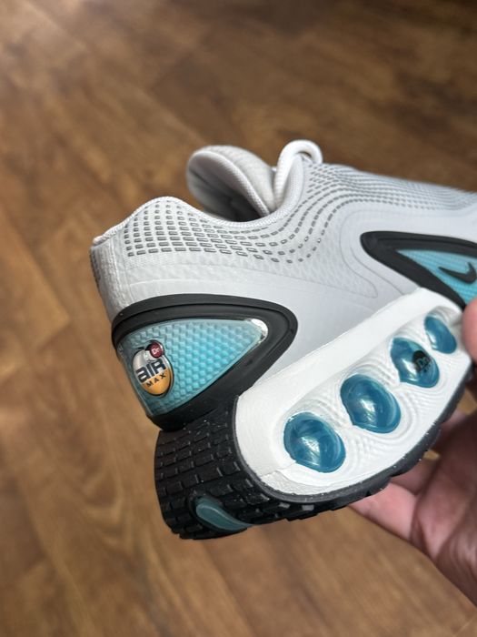 Оригінал Nike Air Max DN NIKE /26,5см,27см/