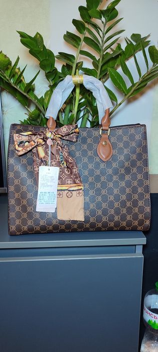 Сумка жіноча велика