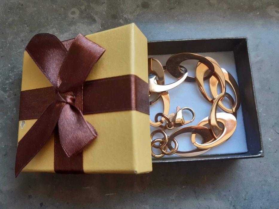 Pulseira em aço dourado rosa inoxidável, Nunca usada