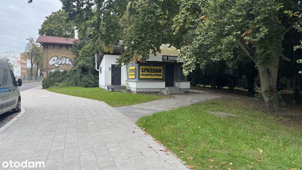 Lokal usługowy na sprzedaż Powstańców . Wlkp. Gotowka