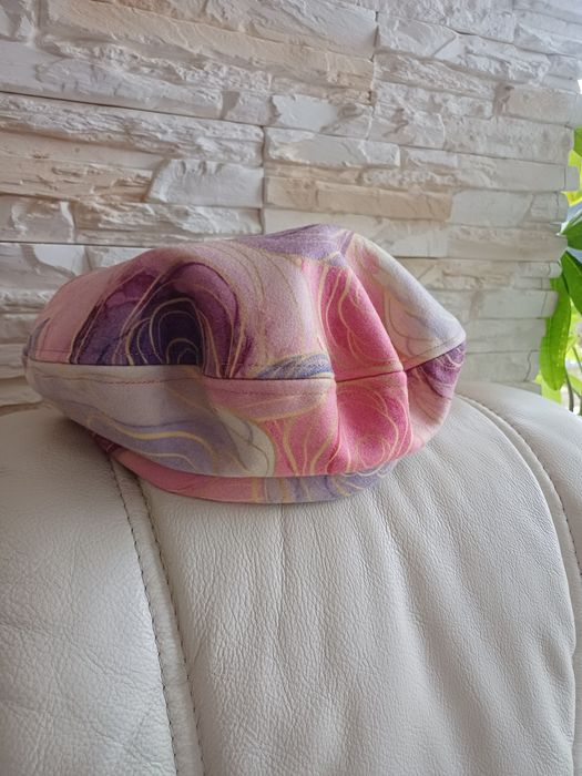 Nowy beret dwuwarstwowy 56 cm