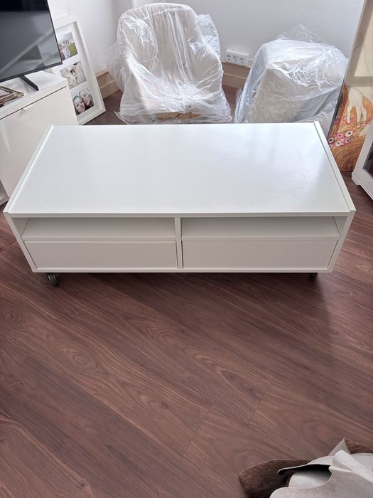 Movel TV ou mesa Centro (com rodas)