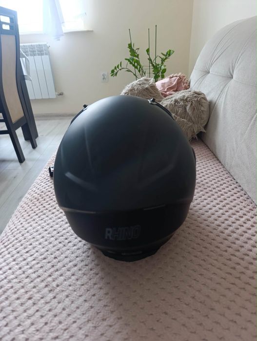 Kask motocyklowy Rhino