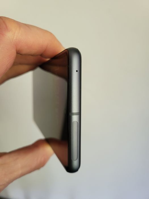 Google Pixel 7  Obsidian Идеал батарея 96%