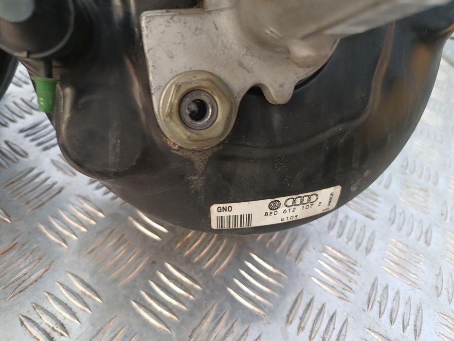 Serwo pompa hamulcowa Audi A4 B6 Passat B5 FL końcowka P N M E J