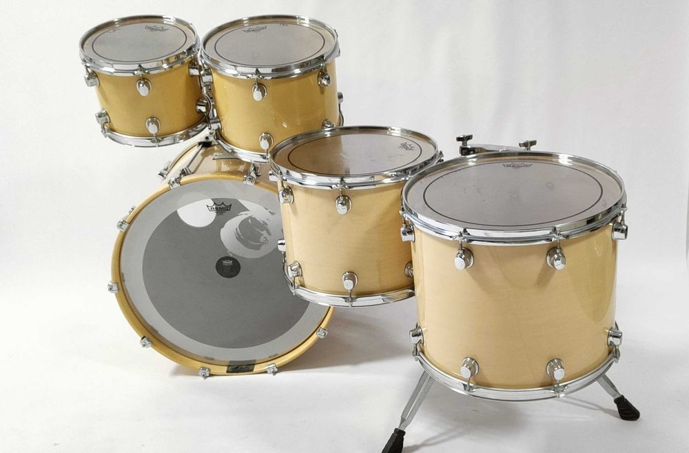 Mapex Saturn III Maple/Walnut - 10,12,14,16,22