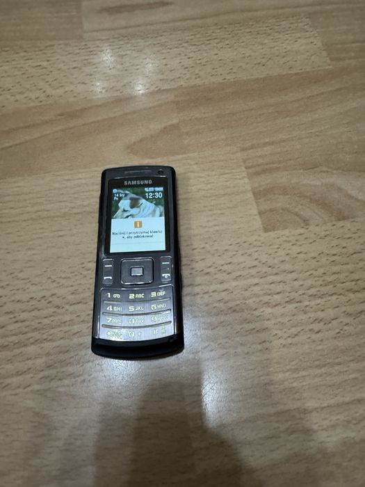 Stary Sprawny używany telefon Samsung SGH U800 bez ładowarki