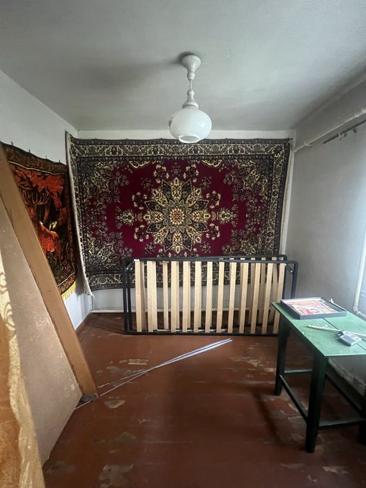 Продам 2 будинки в одному  дворі с. Садки
